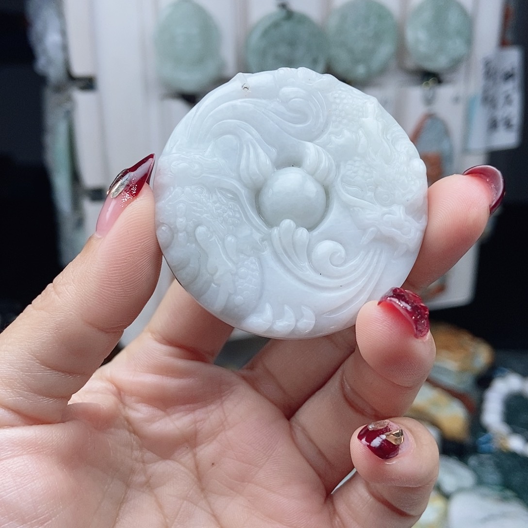 翡翠颈饰14K金镶嵌翡翠