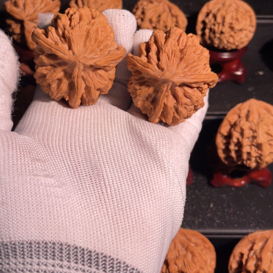 刘***~文玩核桃吊坠45官帽