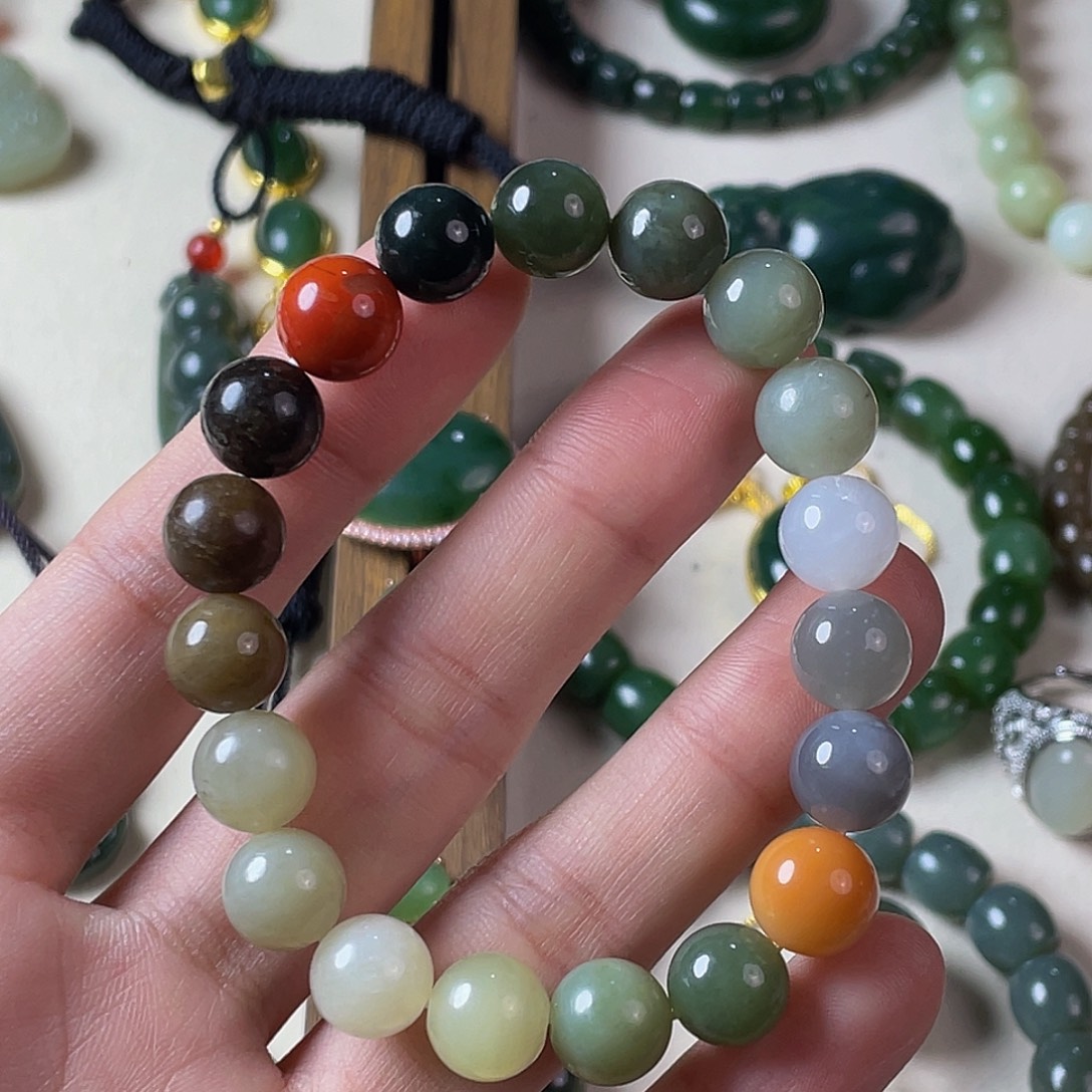 和田玉未镶嵌手串