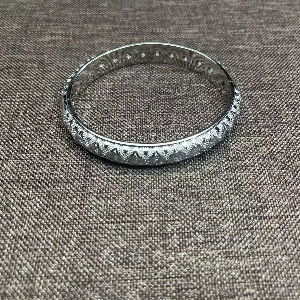 【阿杰甄选】轻奢高端设计手镯ML221