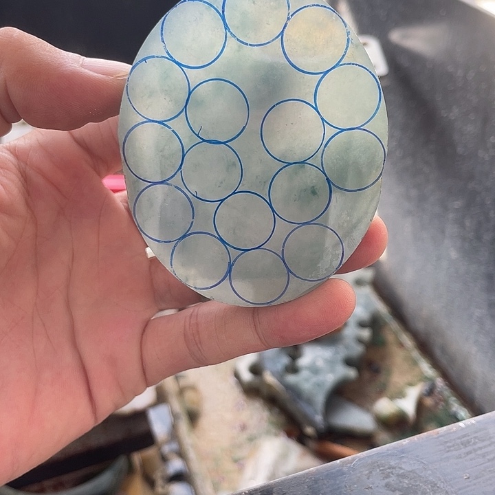 晴***天定制翡翠未镶嵌素衣观音