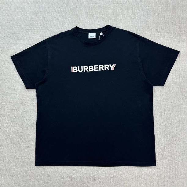 99新 BURBERRY/博柏利 印花logo短袖/XL码/WL1713