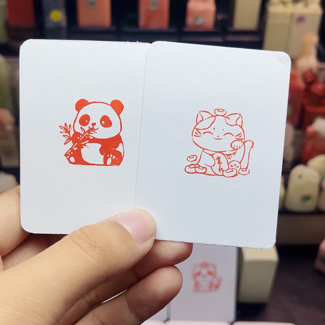 寿山石印石初**宁2.5熊猫啃竹子，招财猫 两个 手工篆刻