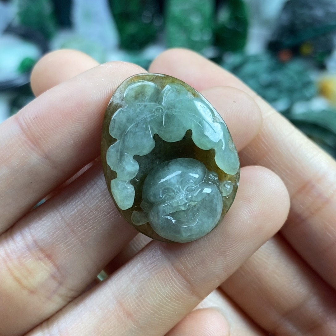 翡翠颈饰未镶嵌吊坠