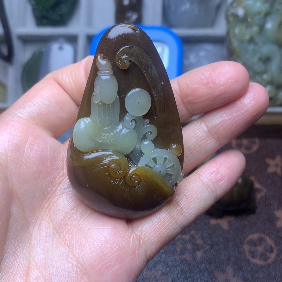 渡***和田玉未镶嵌颈饰