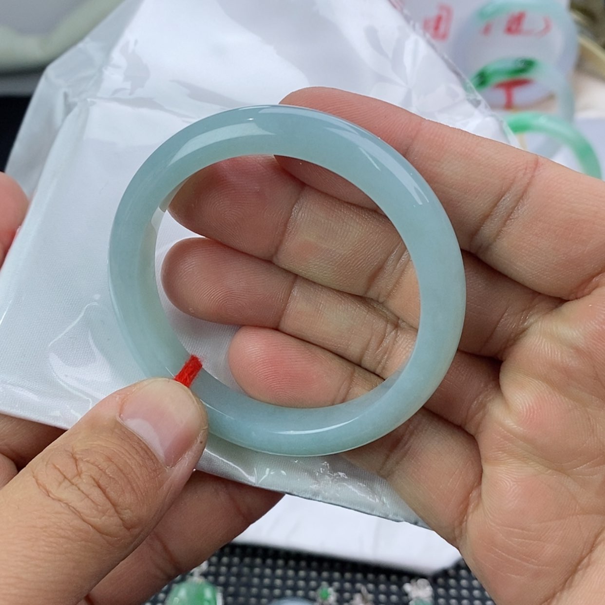 【闪购商品】翡翠手镯未镶嵌不***称翡翠手镯