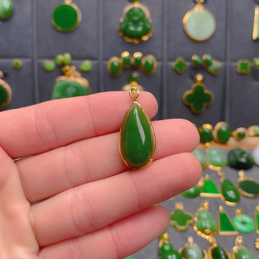 和田玉（碧玉）18K金镶嵌吊坠(不含链)