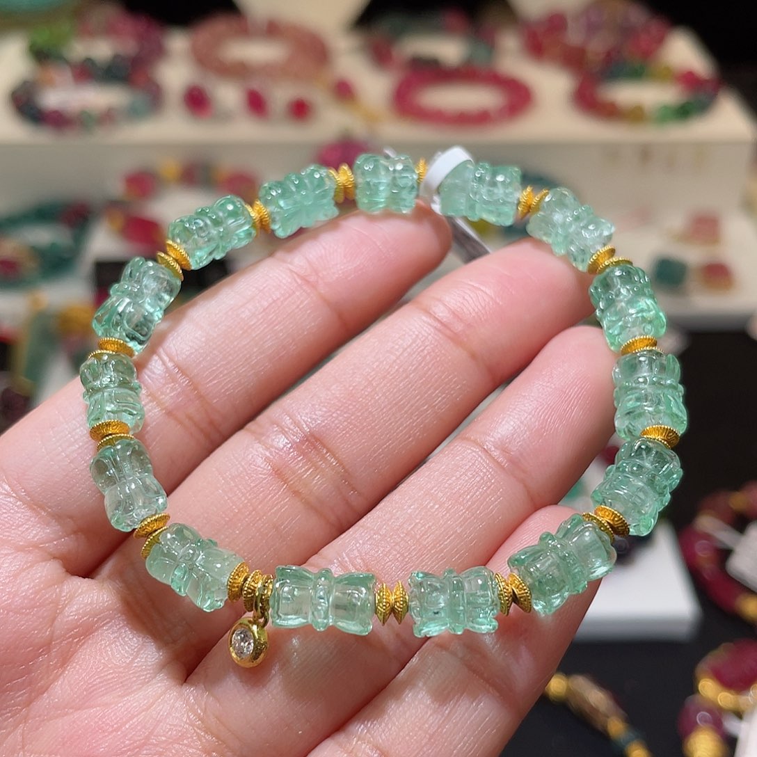 绿色碧玺手链18K金镶嵌 帕绿色系 并蒂莲7+mm