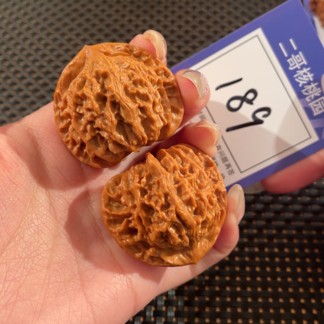 文玩核桃把件189号39尺花莲