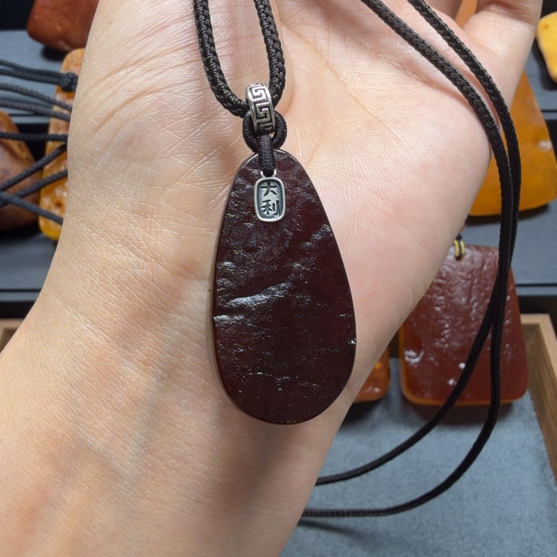 未镶嵌吊坠(赠链)琥珀