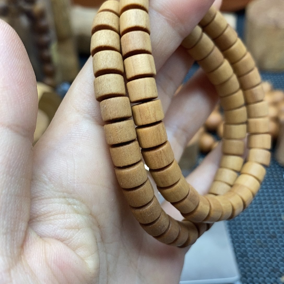 木思*老山檀香偏区木料串2个