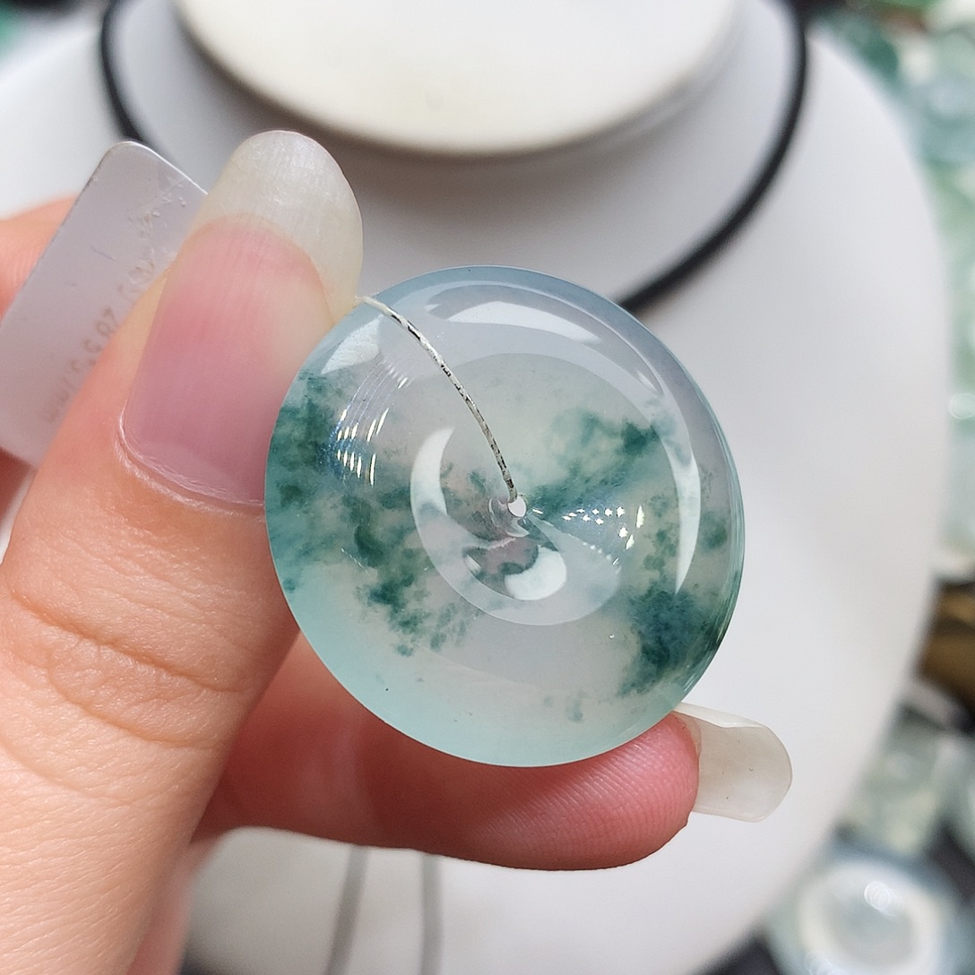 翡翠未镶嵌胸饰翡翠77，28.5/5.7