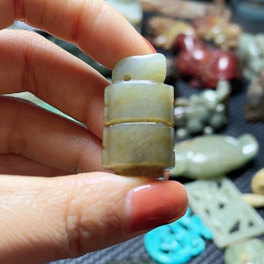 白玉菩提吊坠摆件