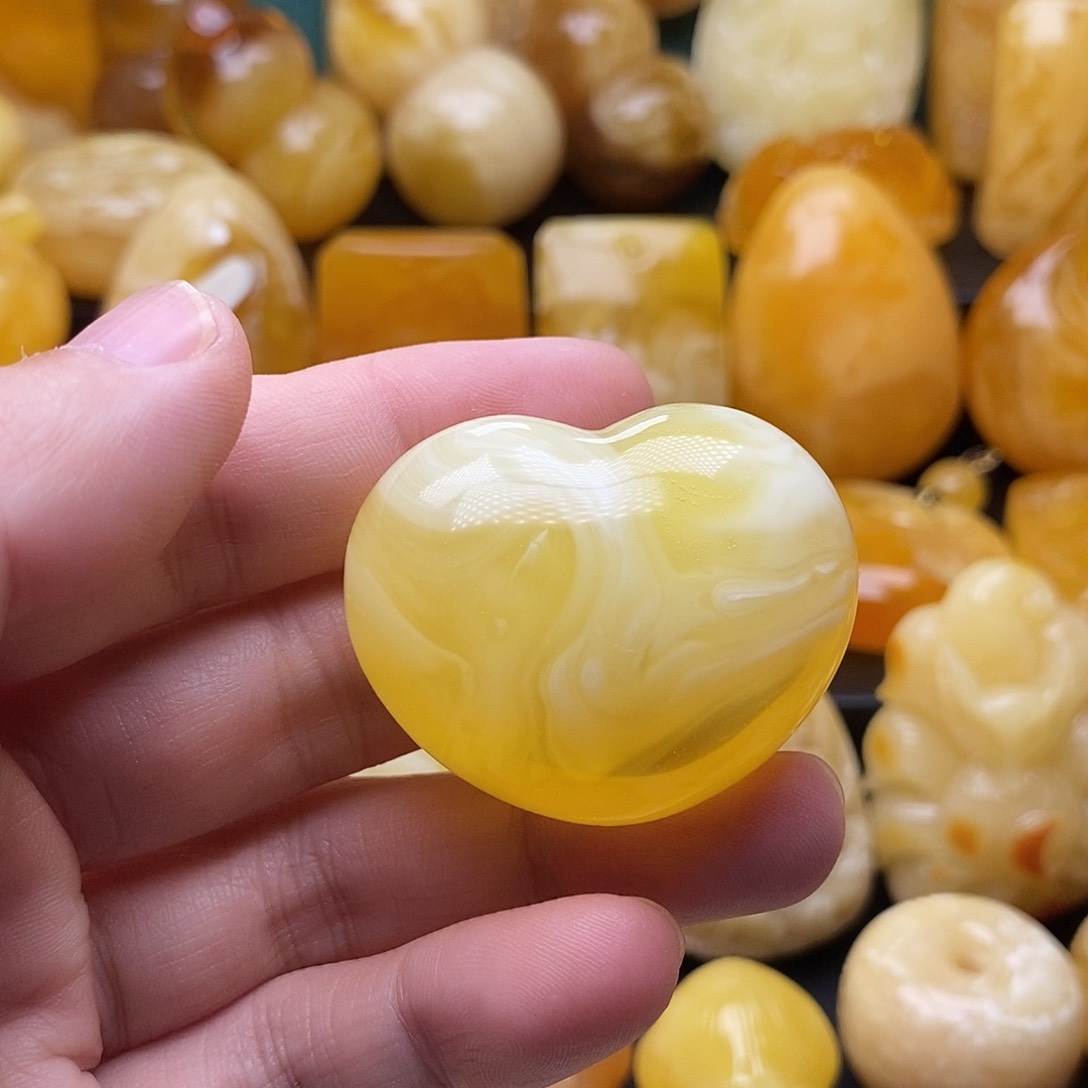 琥珀颈饰未镶嵌琥珀蜜蜡吊坠