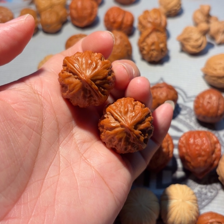 爱***雨把件文玩核桃野生核桃秋子手捻07