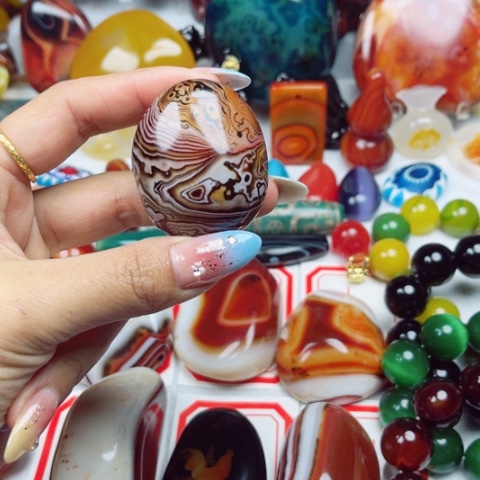 玛瑙/玉髓耳钉未镶嵌