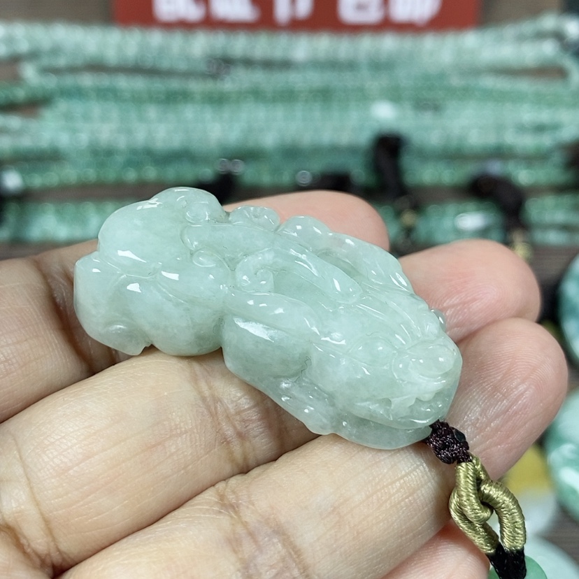 【闪购商品】翡翠颈饰未镶嵌玉吊坠翡翠玉貔貅吊坠