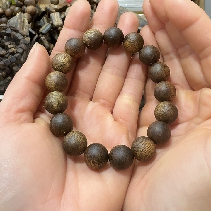 沉香手串孤***赏1.2圆珠单圈