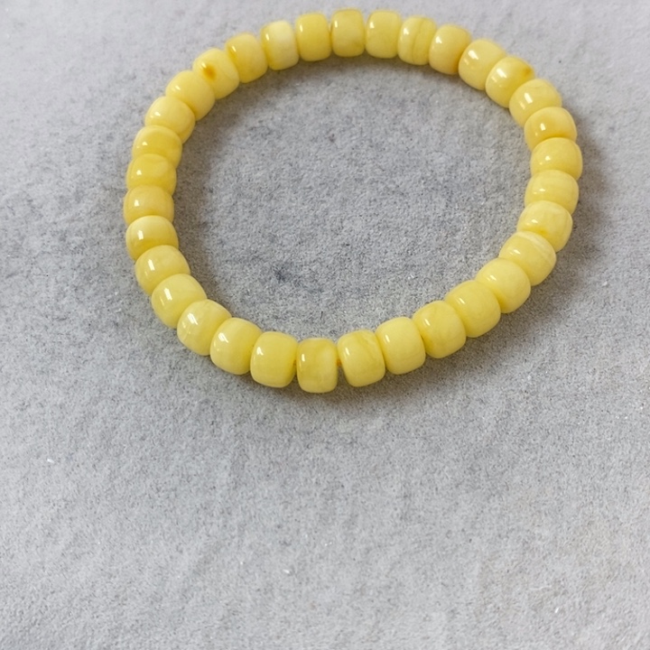 蜜蜡裸石未镶嵌串