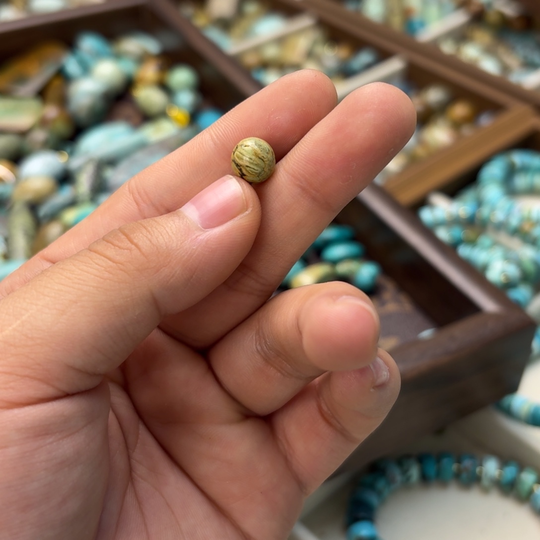 小***瑰绿松石未镶嵌珠宝奇石