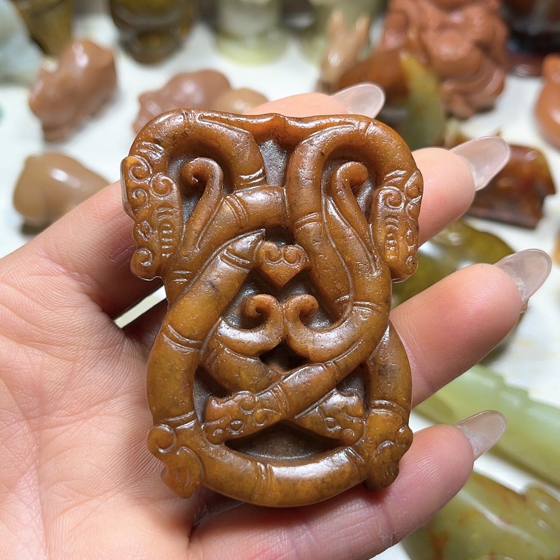 白玉菩提吊坠白玉菩提吊坠