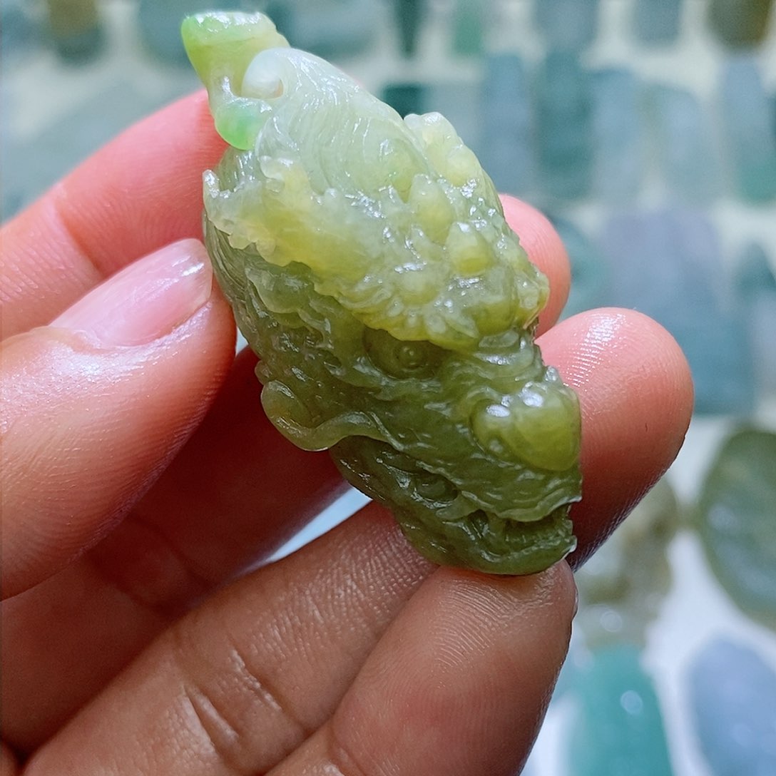 定制翡翠未镶嵌毛货