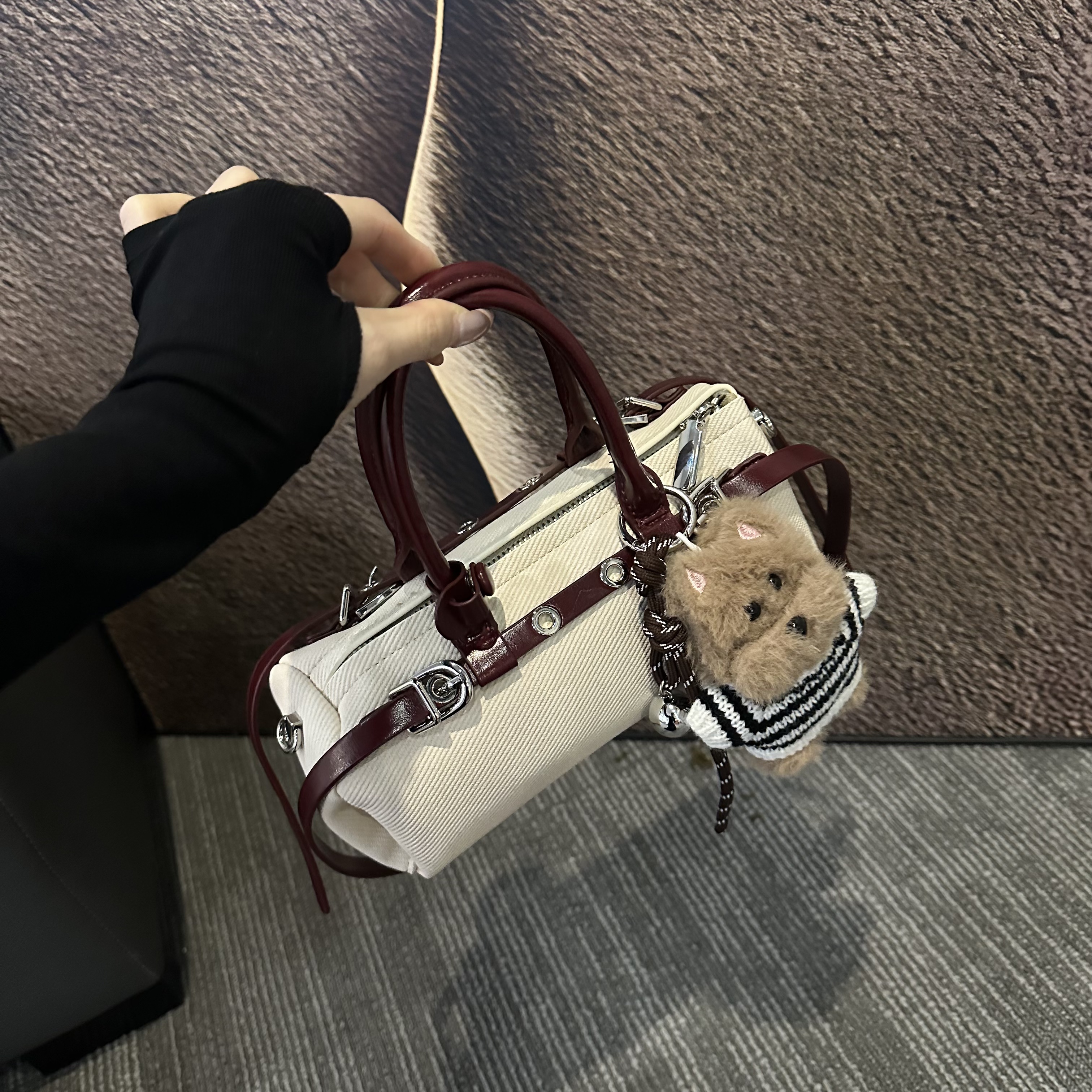 【OS&oneshow】2025新款横版手提法棍包时尚小众复古潮流斜跨包