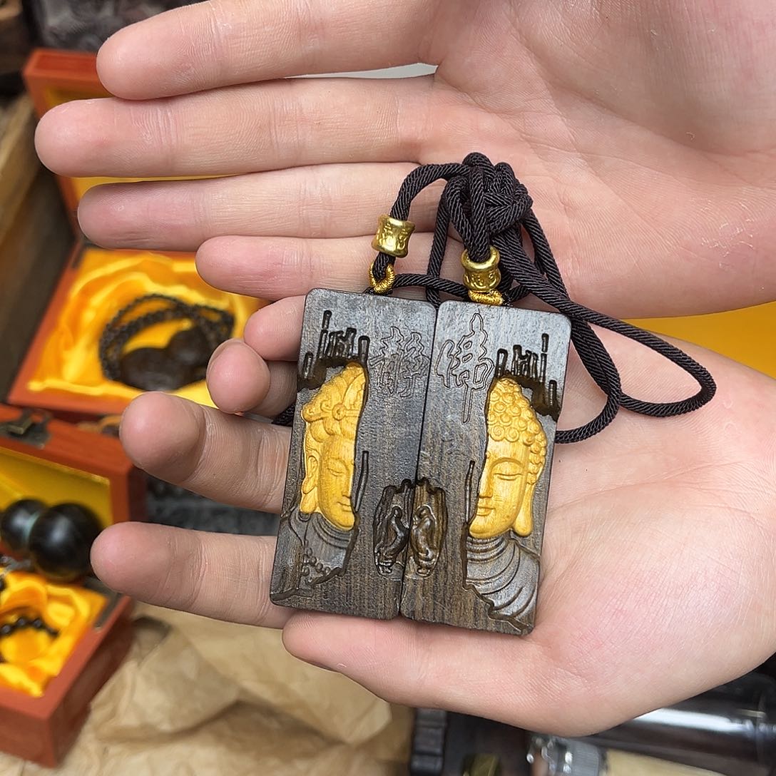 大叶紫檀（黑酸枝木类）