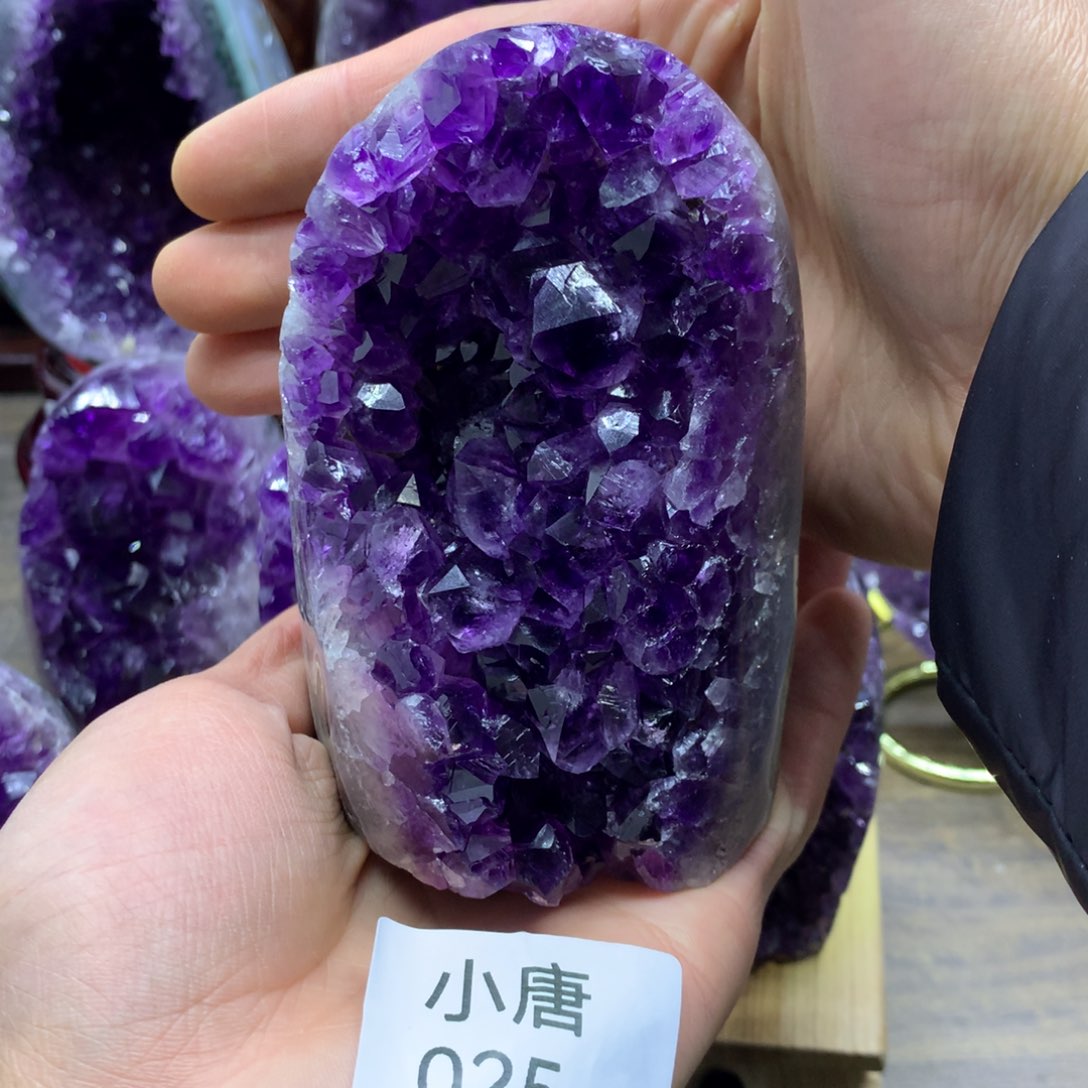 紫晶大型摆件（非配饰）未镶嵌