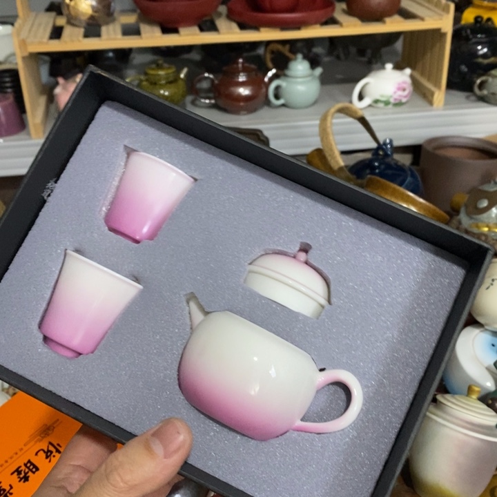 陶瓷艺术品及陶瓷制品