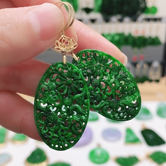 翡翠18K金镶嵌耳饰挂件