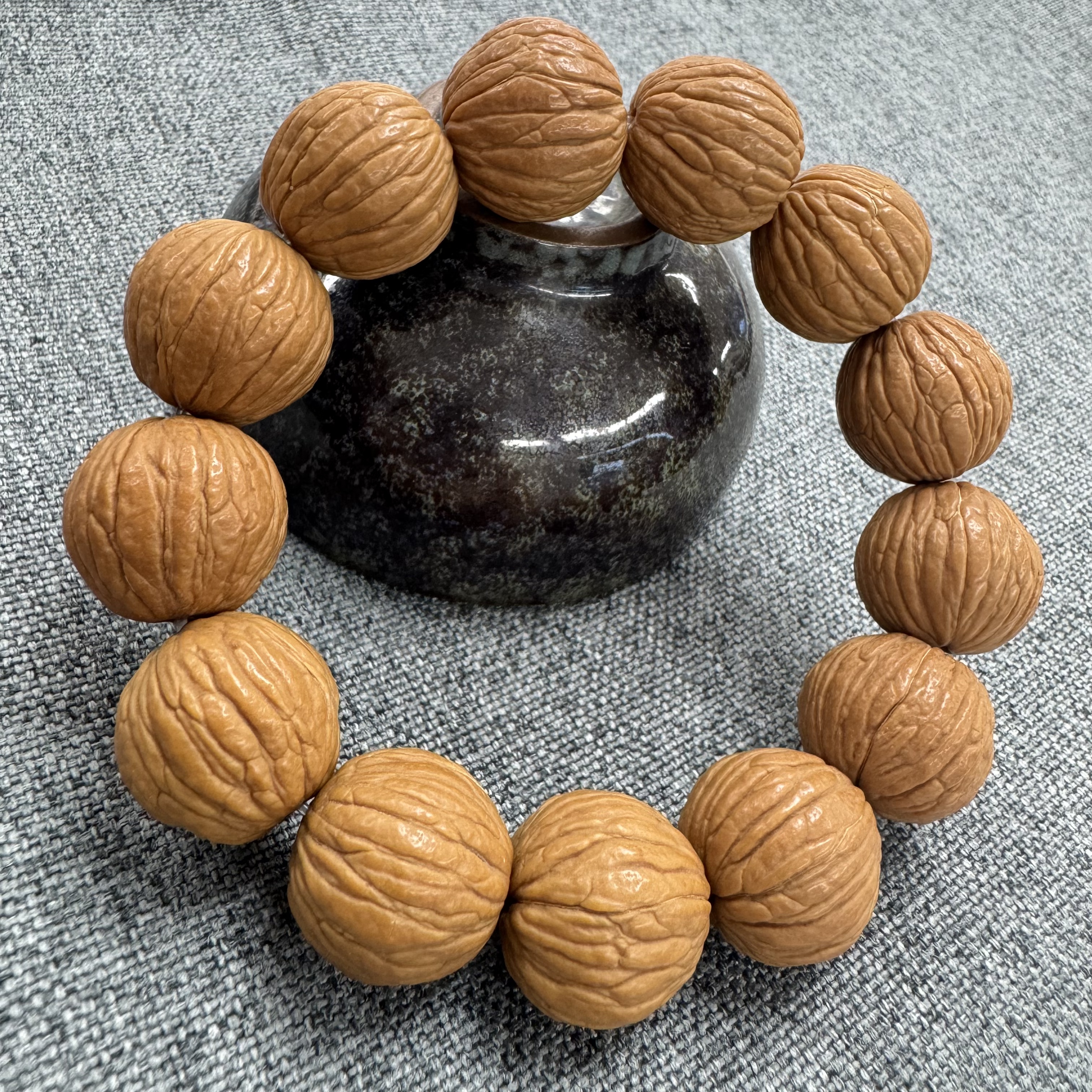 猴王凤羽19-20左右大猴头手串