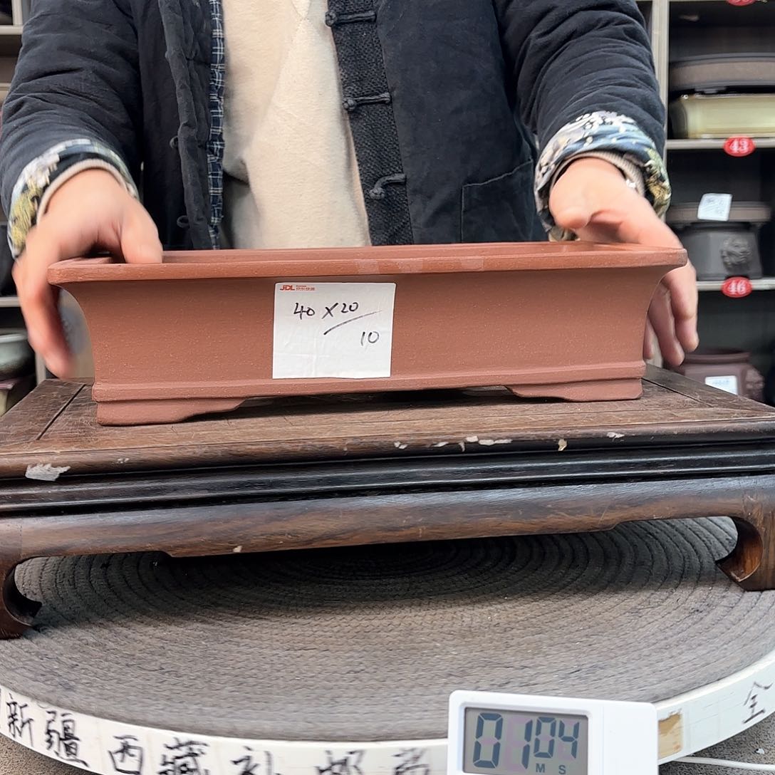 紫砂花盆紫砂的颜色很好看