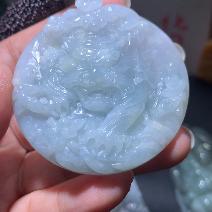 翡翠未镶嵌颈饰保真天然A货翡翠