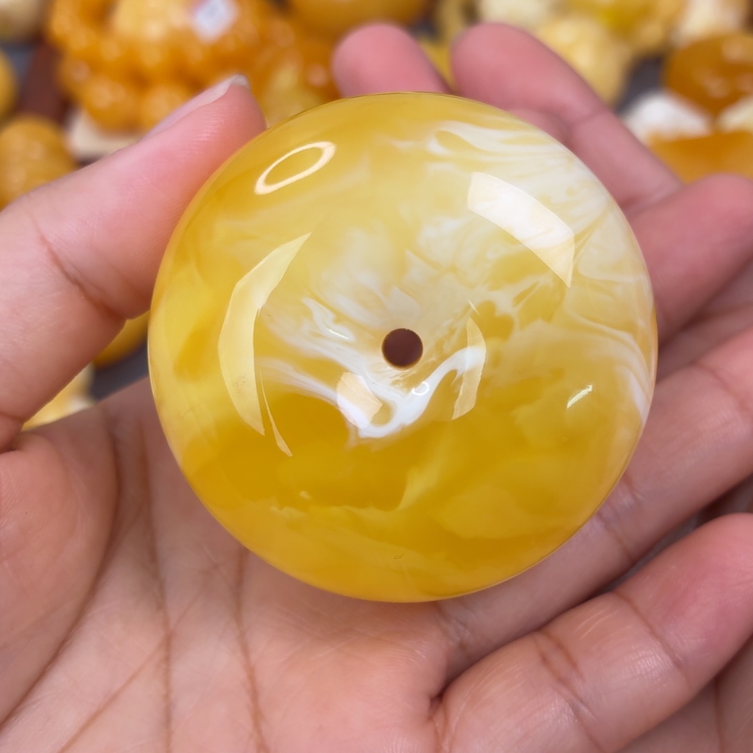 蜜蜡未镶嵌吊坠(不含链)金瓷白溶洞扣