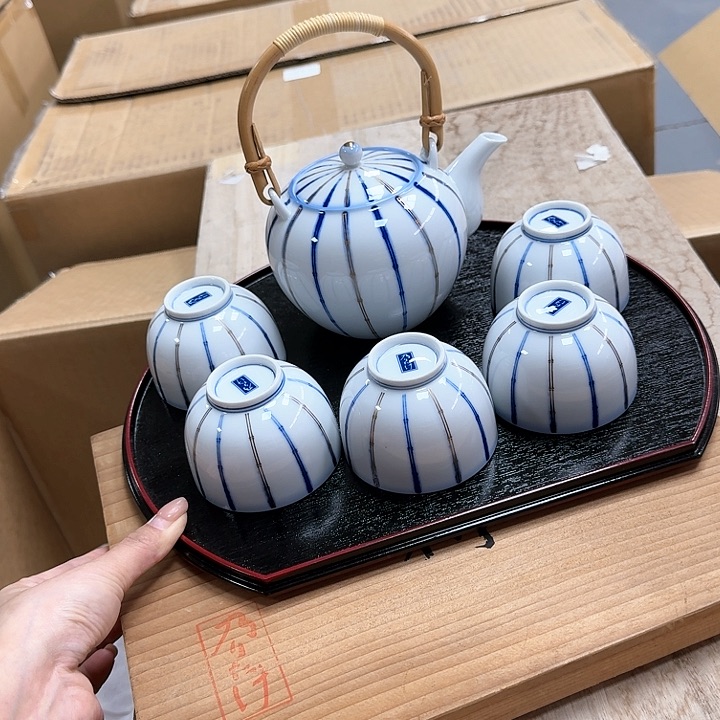精品瓷器。            