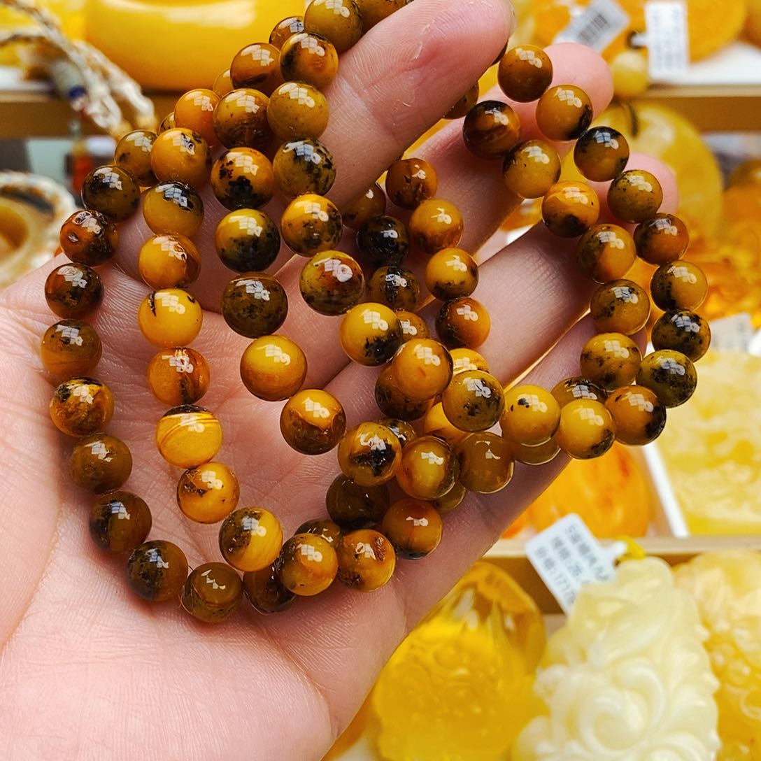 琥珀颈饰未镶嵌假一赔十，天然保真，有植物，瑕疵