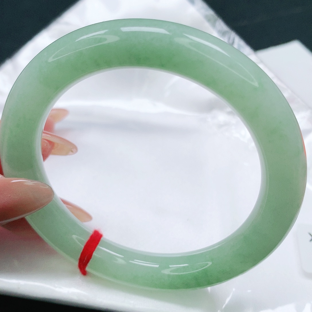 未镶嵌手镯翡翠完美63