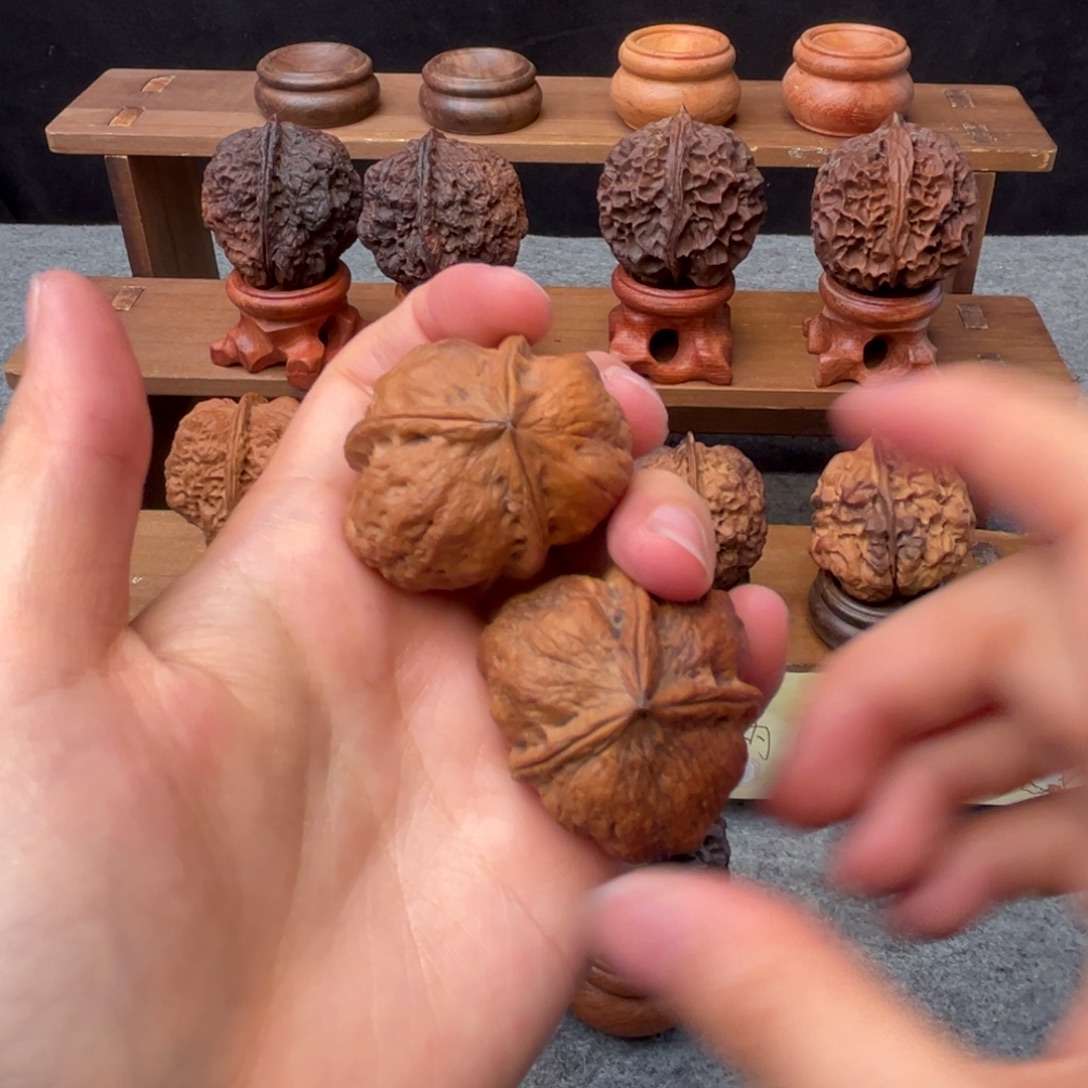 吊坠文玩核桃z七星岩三棱40