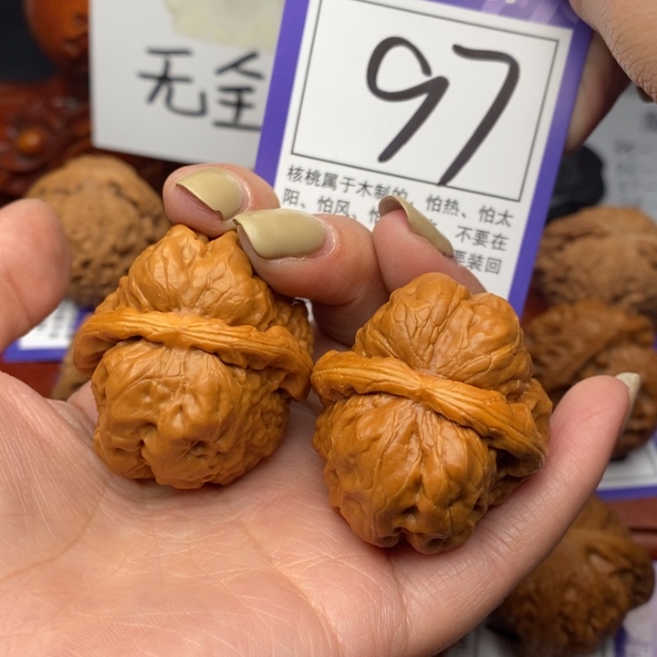 桃核把件梁**梦36蛤蟆头97号牌