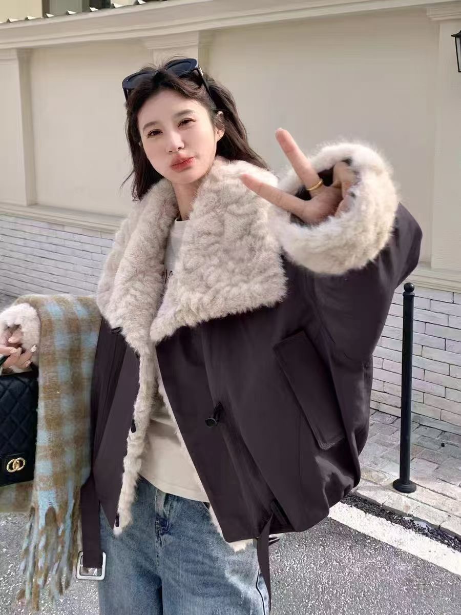 毛毛翻领派克棉服外套