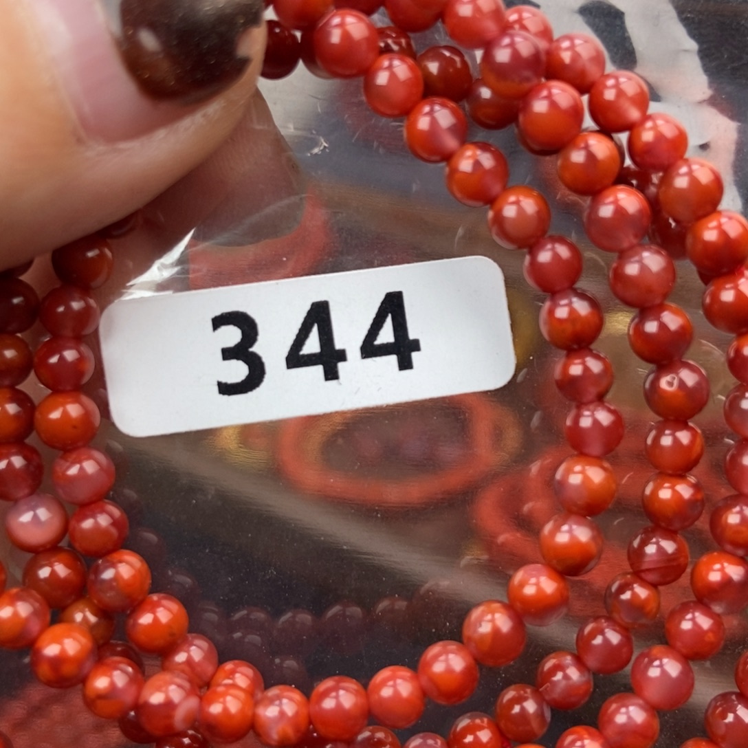 南红玛瑙未镶嵌手链