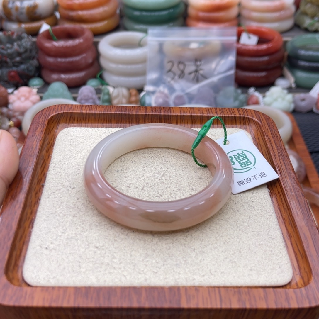 石英质玉未镶嵌手镯