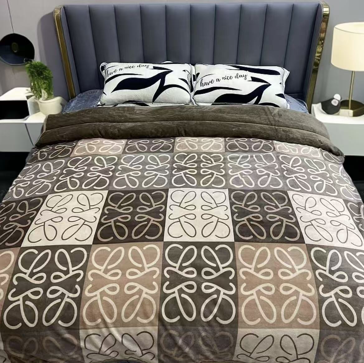 格子轻奢高端保暖加厚石墨秋冬被自发热加绒加厚印花午睡毯