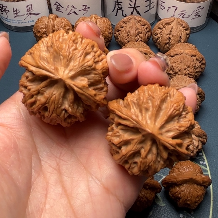 文玩核桃把件42全品苹果园