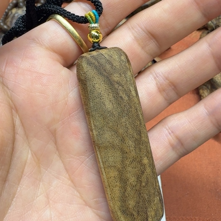 大叶紫檀（黑酸枝木类）