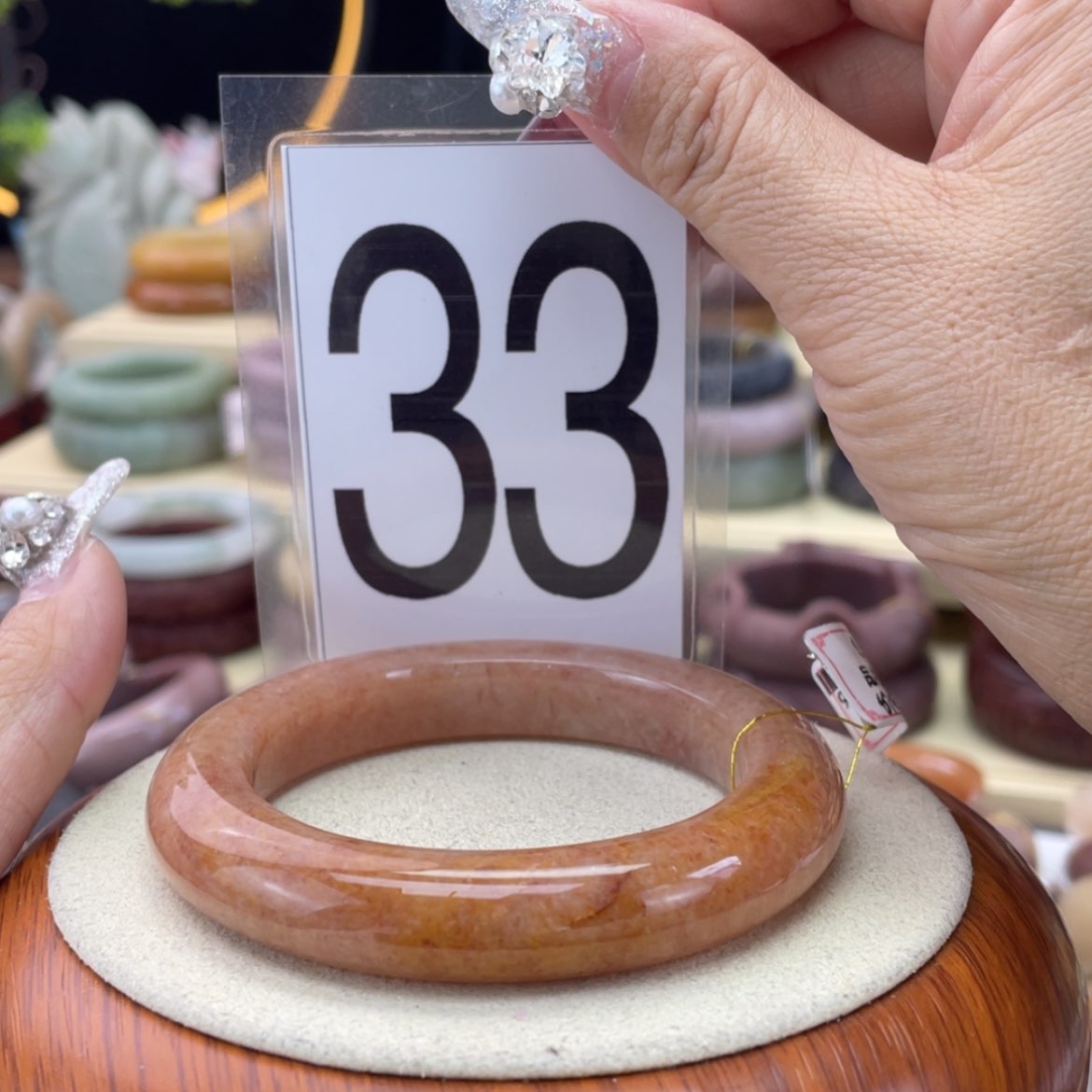 【闪购商品】石英质玉手镯未镶嵌