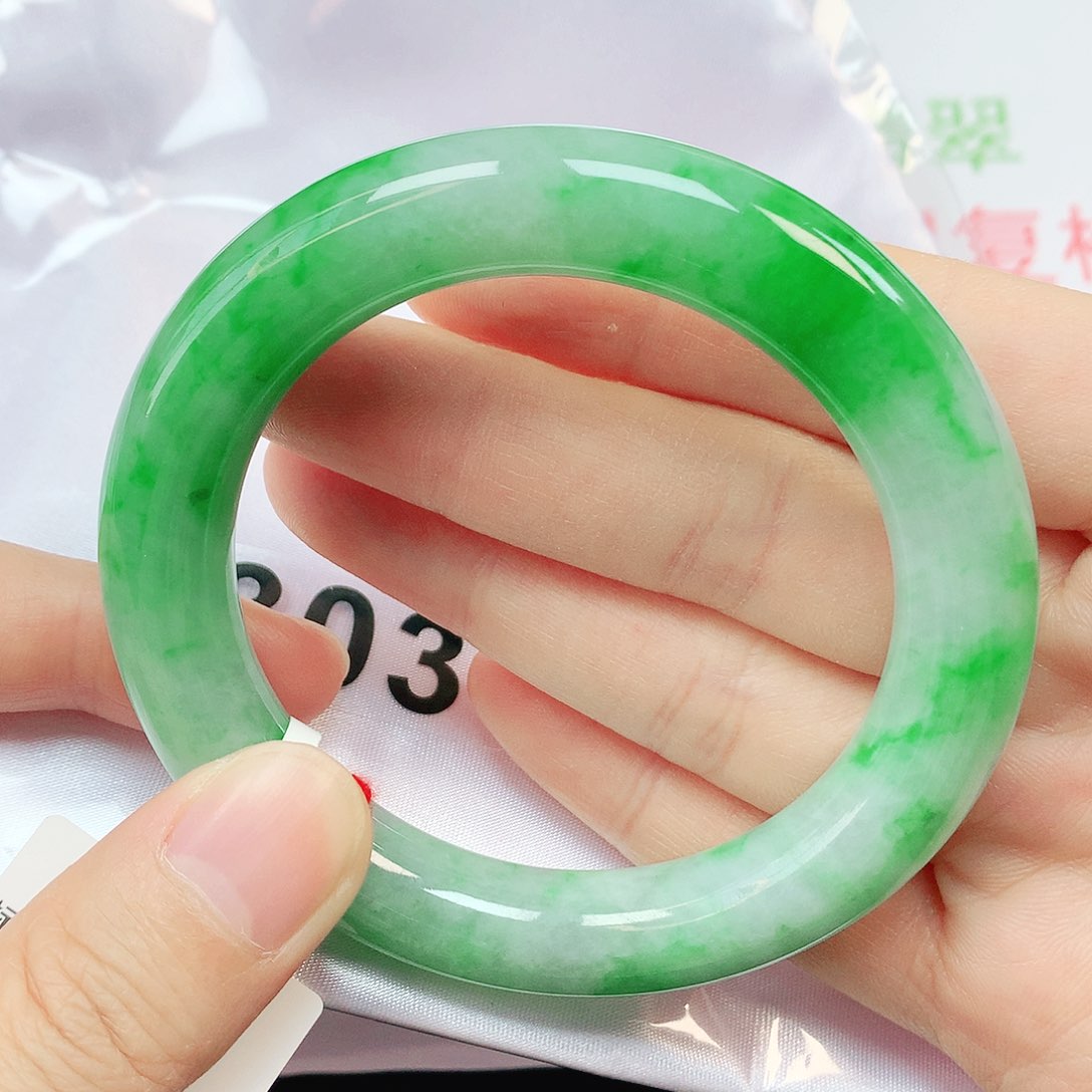 未镶嵌手镯翡翠抖音303