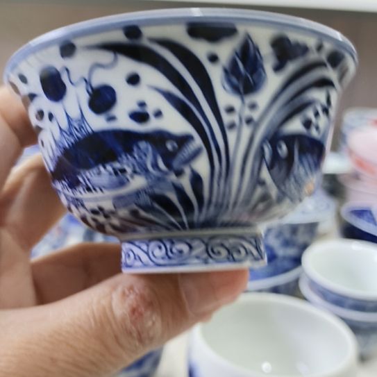 景德镇陶瓷小压手杯