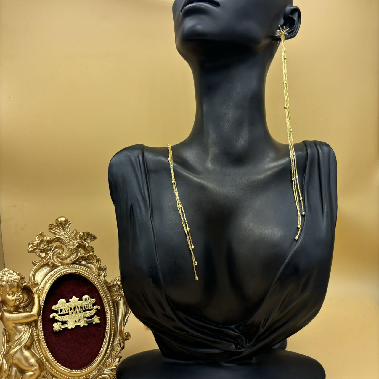 A播 7.68g足金999耳饰 e